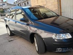 Usata 2004 Fiat Stilo Tre volumi | 600 € (Ottimo prezzo)