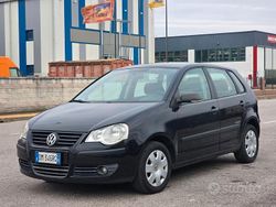 Nero Usata 2008 VW Polo Tre volumi | 2900 € (Buon prezzo)