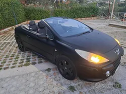 Usata 2005 Peugeot 307 CC Cabrio | 2500 € (Buon prezzo)