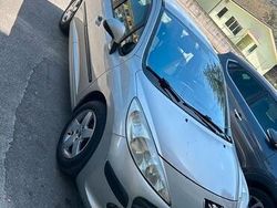 Grigio Usata 2006 Peugeot 207 Tre volumi | 3000 € (Buon prezzo)