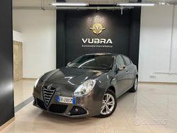 Grigio Usata 2013 Alfa Romeo Giulietta Distinctive Tre volumi | 7300 € (Buon prezzo)