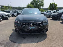 Nero Usata 2023 Peugeot 208 Active Due volumi | 15.950 € (Buon prezzo)