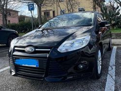 Nero Usata 2012 Ford Focus Individual Tre volumi | 6990 € (Buon prezzo)
