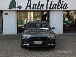 Grigio Usata 2023 Ford Focus ST-Line Station wagon | 18.500 € (Buon prezzo)
