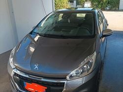 Grigio Usata 2019 Peugeot 208 Allure Due volumi | 10.000 € (Buon prezzo)