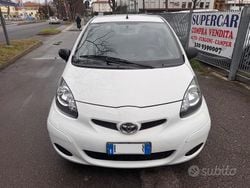 Bianco Usata 2012 Toyota Aygo Due volumi | 4800 € (Buon prezzo)