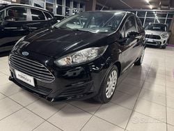 Nero Usata 2014 Ford Fiesta Tre volumi | 6900 € (Buon prezzo)