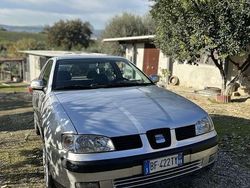 Argento Usata 2000 Seat Ibiza Tre volumi | 1699 €