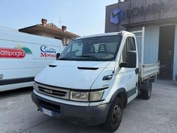 Bianco Usata 2005 Iveco Daily Furgone | 5900 € (Buon prezzo)