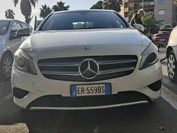 Usata 2013 Mercedes A200 Tre volumi | 7600 € (Super prezzo)