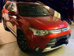 Rosso Usata 2014 Mitsubishi Outlander SUV | 11.000 € (Buon prezzo)