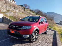 Rosso Usata 2013 Dacia Sandero Stepway Tre volumi | 6800 € (Cara)