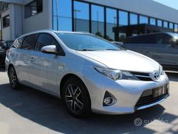 Grigio Usata 2014 Toyota Auris Touring Sports Lounge Station wagon | 12.490 €