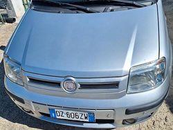 Grigio Usata 2010 Fiat Panda Dynamic Due volumi | 4200 € (Buon prezzo)