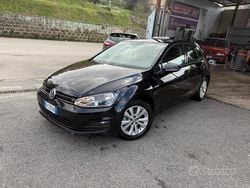Nero Usata 2014 VW Golf Comfortline Tre volumi | 6800 € (Super prezzo)