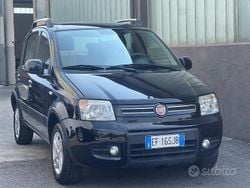 Nero Usata 2010 Fiat Panda Climbing Tre volumi | 4500 € (Buon prezzo)