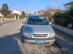 Grigio Usata 2003 Opel Zafira Monovolume | 500 € (Buon prezzo)