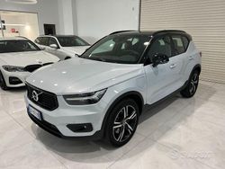 Bianco Usata 2021 Volvo XC40 R-Design SUV | 26.900 € (Buon prezzo)