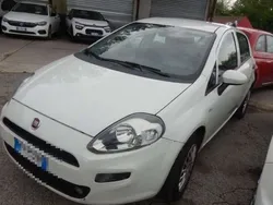 Bianco Usata 2018 Fiat Punto Street Due volumi | 7900 € (Buon prezzo)