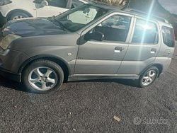 Grigio Usata 2006 Suzuki Ignis Tre volumi | 2500 € (Ottimo prezzo)
