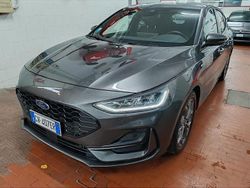 Grigio Usata 2024 Ford Focus ST-Line Tre volumi | 18.950 € (Ottimo prezzo)