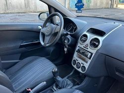 Usata 2007 Opel Corsa Coupé | 2300 €