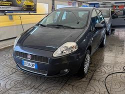 Grigio Usata 2009 Fiat Grande Punto Dynamic Due volumi | 3500 € (Buon prezzo)