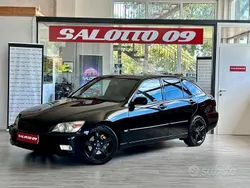 Nero Usata 2004 Lexus IS300 Station wagon | 9990 €