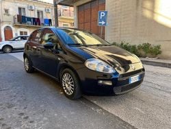 Blu Usata 2016 Fiat Punto Tre volumi | 4999 € (Buon prezzo)
