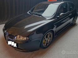 Nero Usata 2004 Alfa Romeo 147 GTA Due volumi | 26.900 € (Buon prezzo)