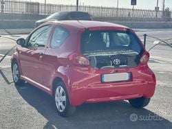 Rosso Usata 2006 Toyota Aygo Due volumi | 1990 € (Molto cara)