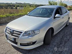 Grigio Usata 2009 VW Passat R-line Tre volumi | 3700 € (Buon prezzo)
