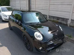 Usata 2015 Mini Cooper S Due volumi | 14.900 € (Cara)