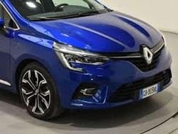Blu/azzurro Usata 2023 Renault Clio V Intens Tre volumi | 13.950 € (Buon prezzo)