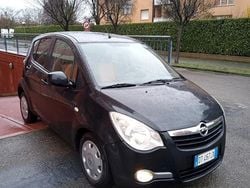 Nero Usata 2009 Opel Agila Monovolume | 3450 €