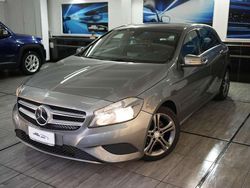 Grigio opaco Usata 2015 Mercedes A200 Tre volumi | 11.990 € (Buon prezzo)