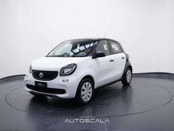 White pearl brilliant bi tone Usata 2016 Smart ForFour Tre volumi | 9990 € (Buon prezzo)