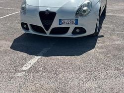 Bianco Usata 2011 Alfa Romeo Giulietta Business Tre volumi | 8499 € (Buon prezzo)