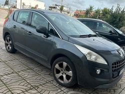 Grigio Usata 2010 Peugeot 3008 Monovolume | 3500 € (Buon prezzo)