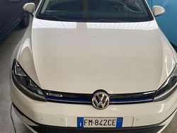 Bianco Usata 2018 VW Golf Trendline Tre volumi | 14.300 € (Buon prezzo)