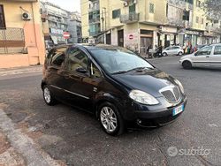 Usata 2005 Lancia Musa Monovolume | 2500 € (Ottimo prezzo)