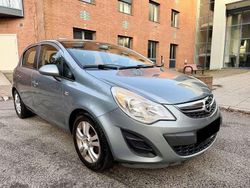 Grigio Usata 2005 Opel Corsa Tre volumi | 1350 € (Ottimo prezzo)