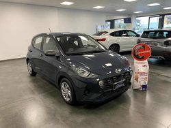 Grigio Usata 2023 Hyundai i10 Due volumi | 12.900 € (Buon prezzo)