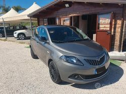 Grigio Usata 2022 Lancia Ypsilon Silver Due volumi | 9900 € (Ottimo prezzo)