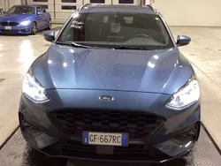 Blu/azzurro Usata 2021 Ford Focus ST-Line Tre volumi | 20.999 € (Molto cara)