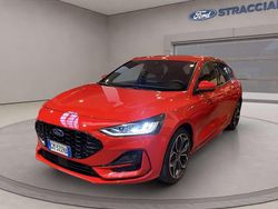 Rosso Usata 2023 Ford Focus ST-Line Tre volumi | 18.900 € (Buon prezzo)