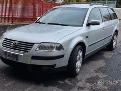 Grigio Usata 2002 VW Passat Highline Station wagon | 2000 € (Cara)