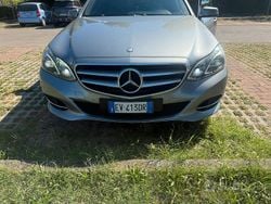 Grigio Usata 2014 Mercedes E220 Premium Tre volumi | 10.990 € (Buon prezzo)
