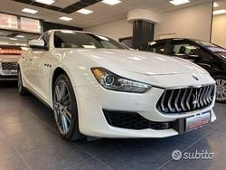 Bianco Usata 2017 Maserati Ghibli GranLusso Tre volumi | 35.900 € (Cara)