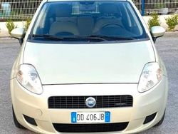 Oro Usata 2006 Fiat Grande Punto Active Due volumi | 2950 € (Cara)